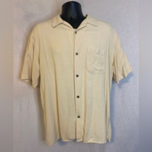 Vintage Silk Brand men’s 💯 silk shirt. Size is a loose L